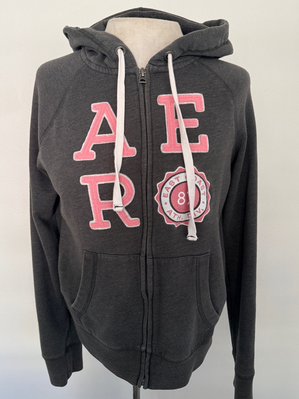 Aeropostale Charcoal Dark Grey & Pink Logo Full Zip Hoodie Size Medium